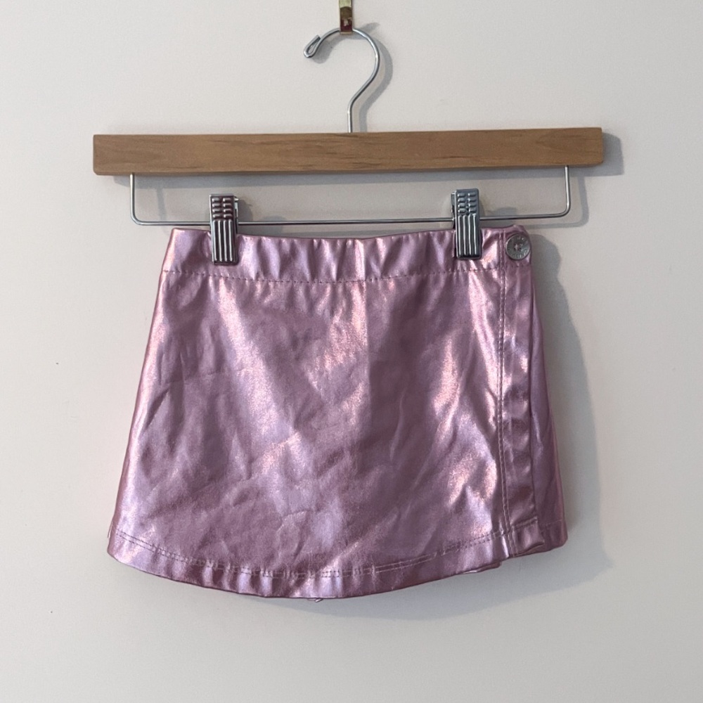 VINCE CAMUTO EUC Pink Metallic Barbiecore Faux Wrap Skort
